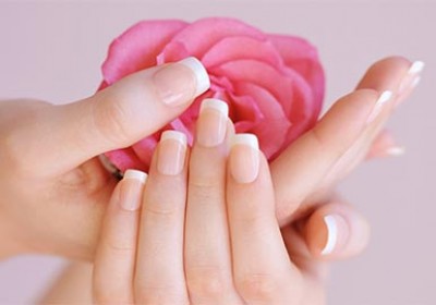 کاشت ناخن چه عوارضی دارد؟ چگونه ناخن  خود را تقویت کنیم؟