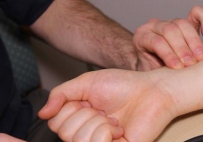 هفت نشانه جدی افت فشار خون چیست ؟