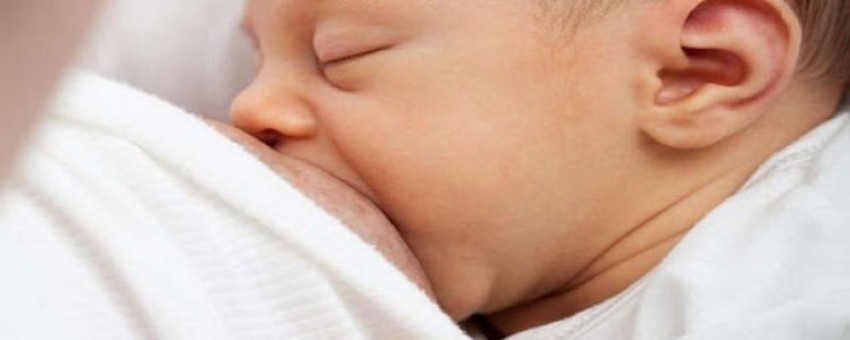 فواید شیر مادر برای سلامت روده های نوزاد